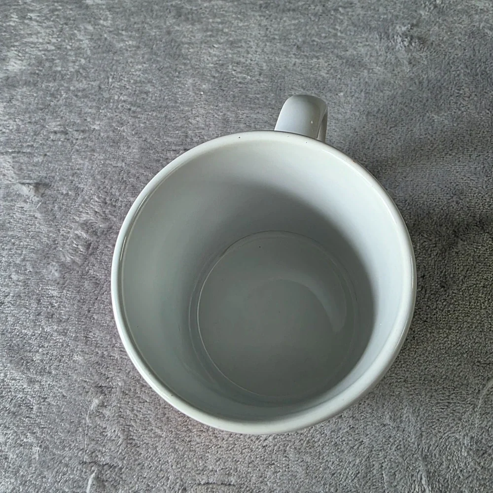 Kit Kat Coffee Mug Cup 8oz Red and White